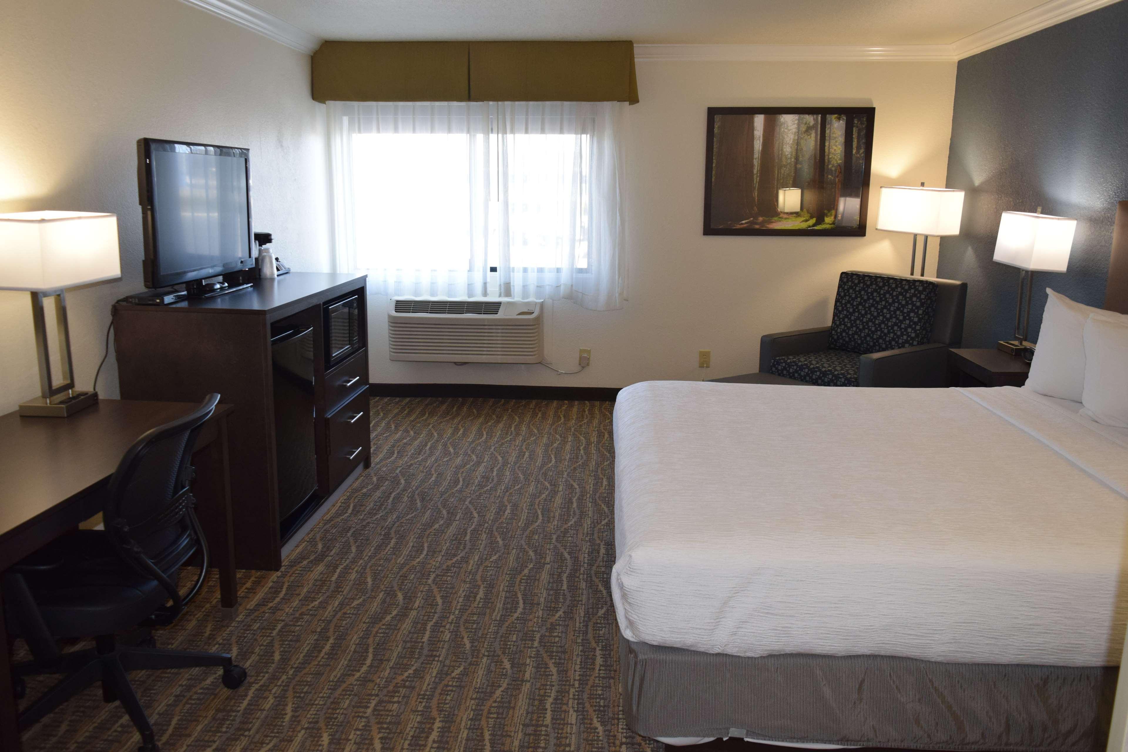 Best Western Town & Country Lodge Tulare Eksteriør bilde