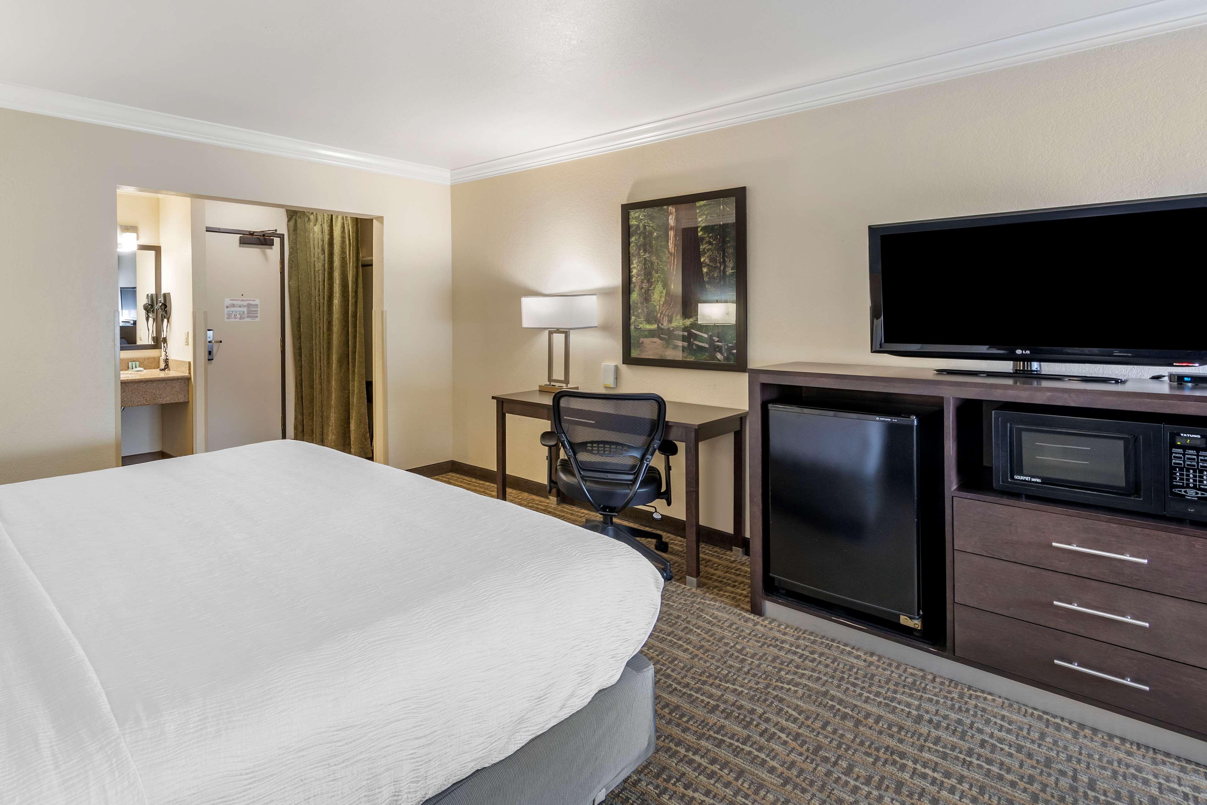 Best Western Town & Country Lodge Tulare Eksteriør bilde