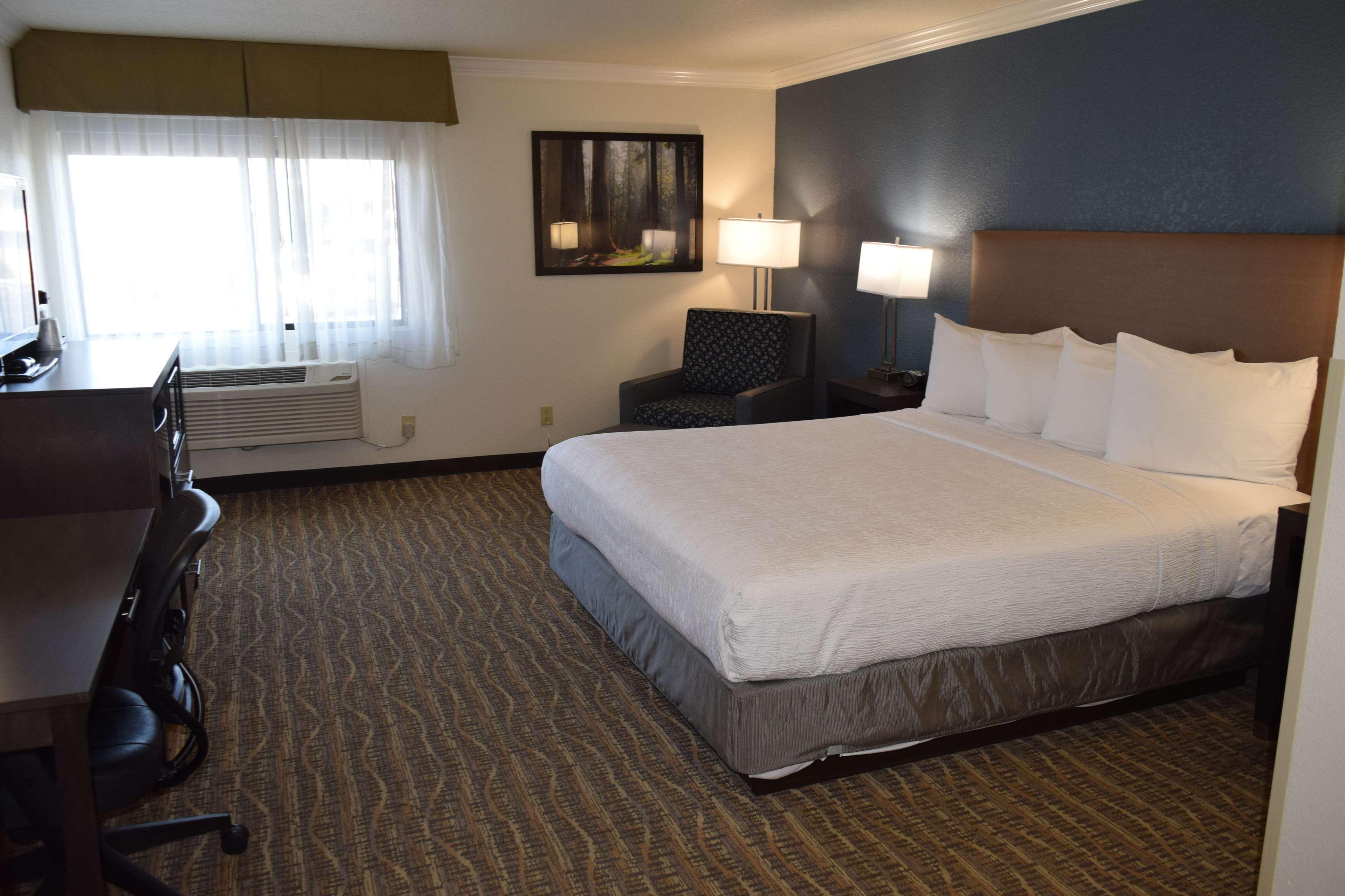 Best Western Town & Country Lodge Tulare Eksteriør bilde