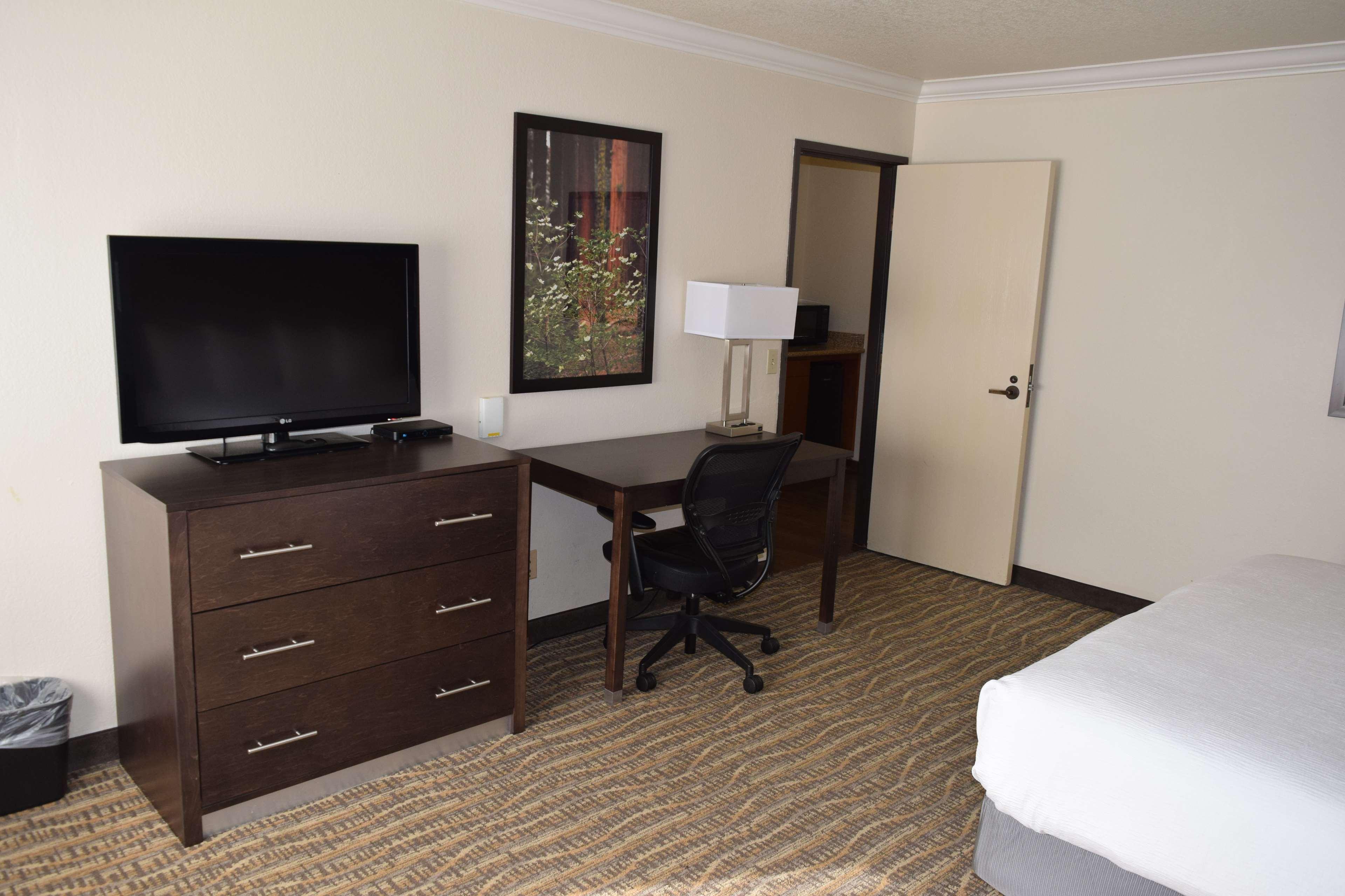 Best Western Town & Country Lodge Tulare Eksteriør bilde