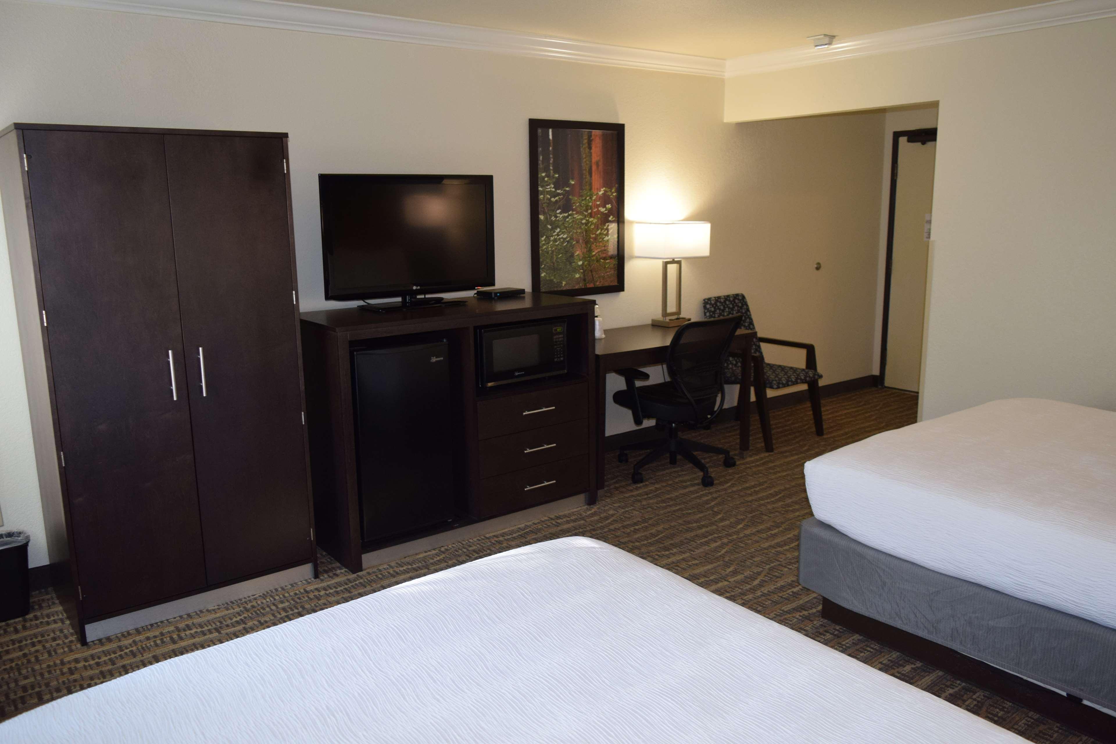 Best Western Town & Country Lodge Tulare Eksteriør bilde