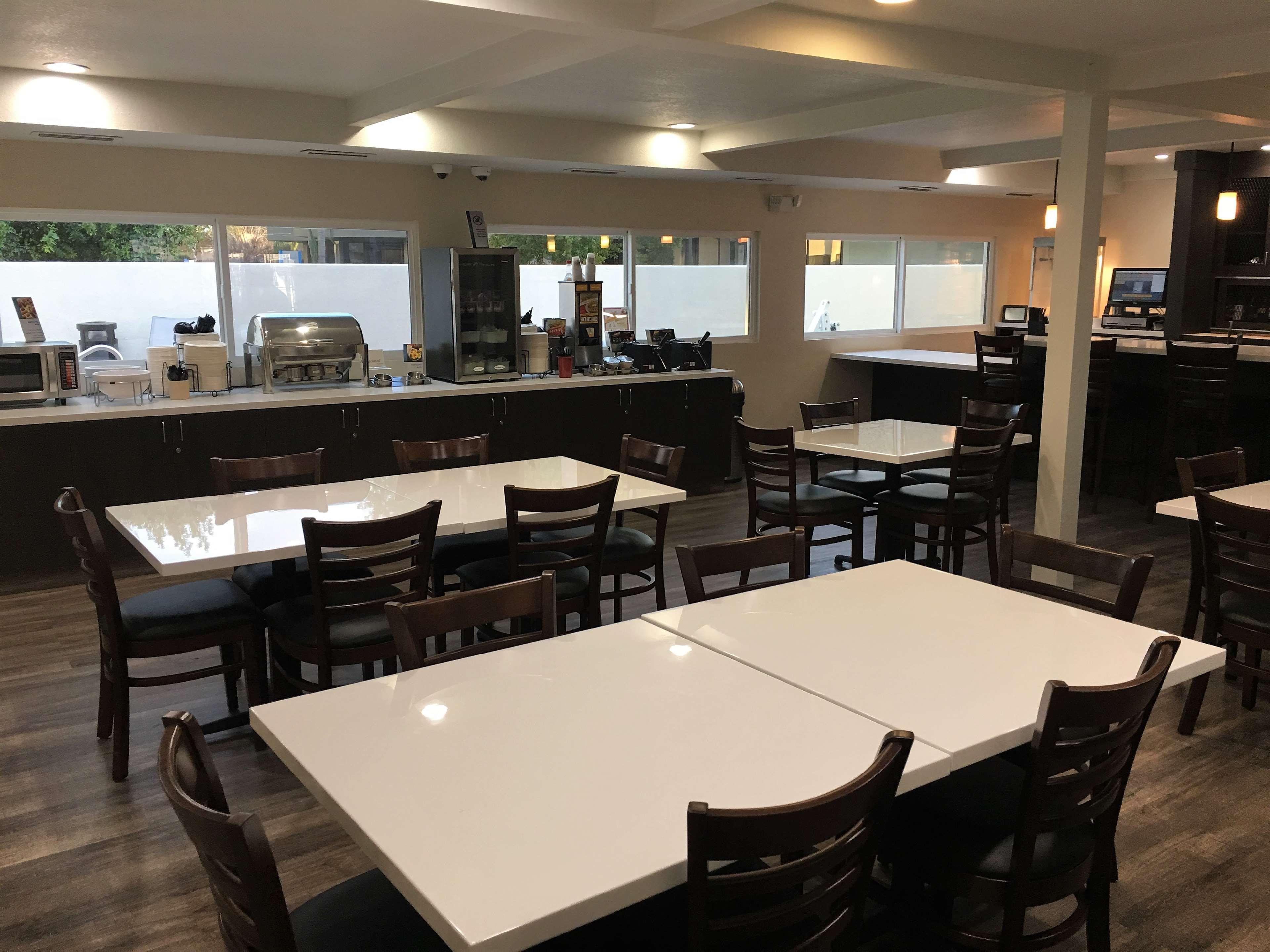 Best Western Town & Country Lodge Tulare Eksteriør bilde