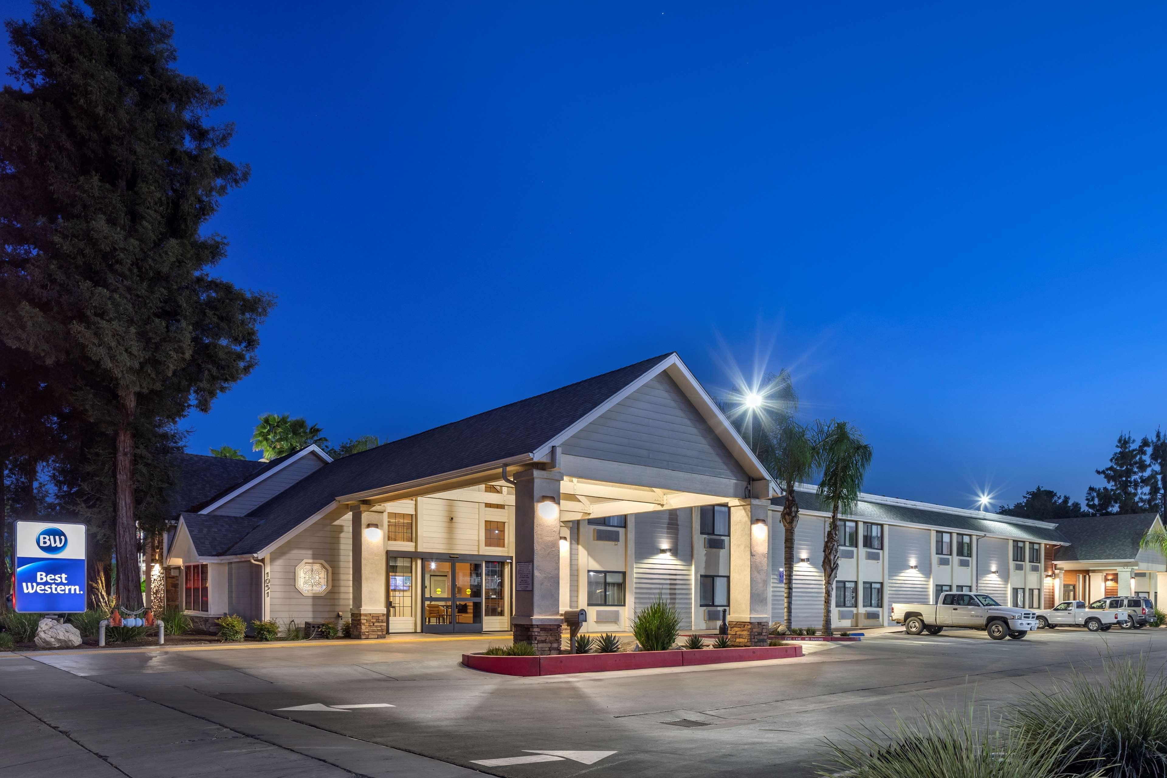 Best Western Town & Country Lodge Tulare Eksteriør bilde