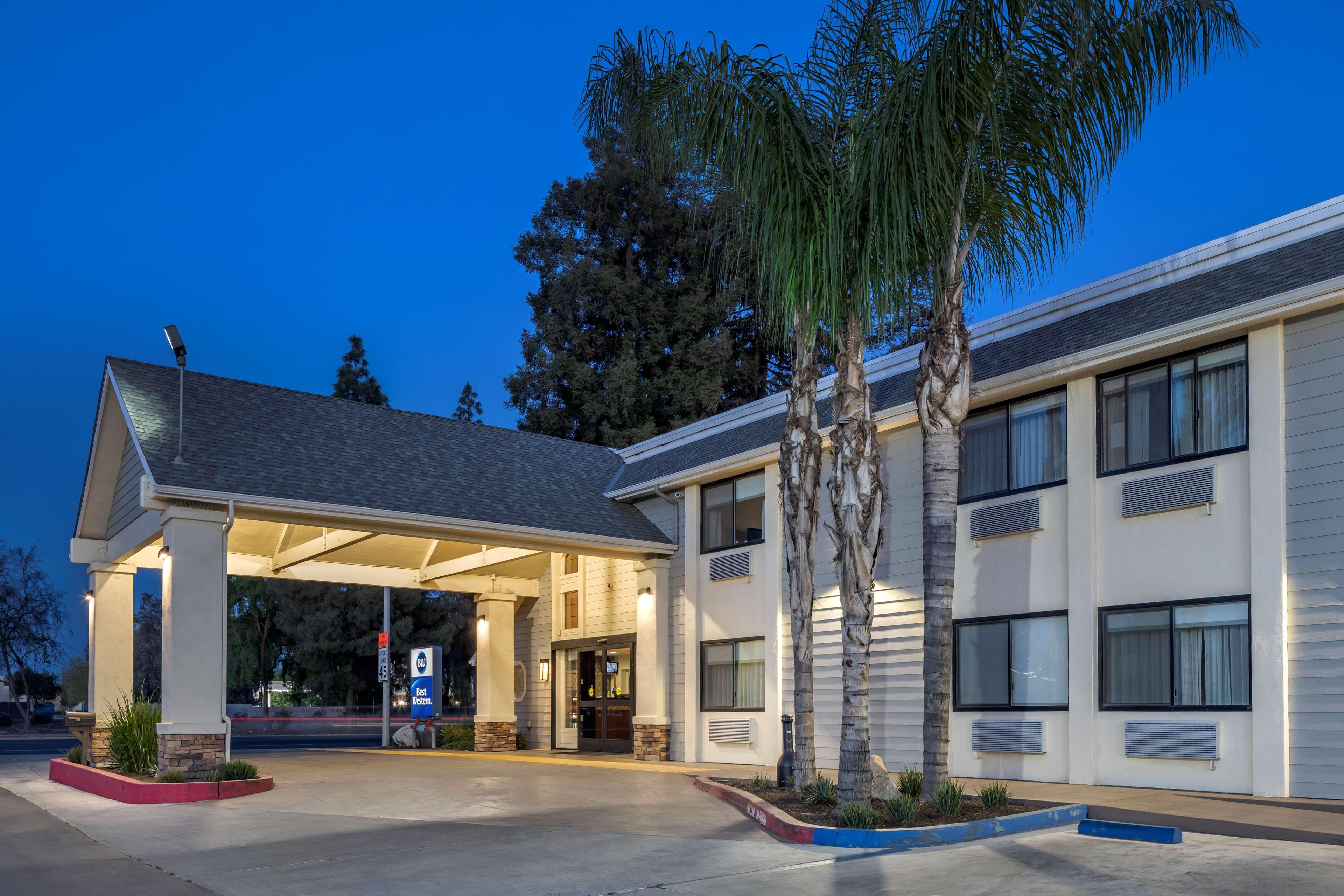 Best Western Town & Country Lodge Tulare Eksteriør bilde