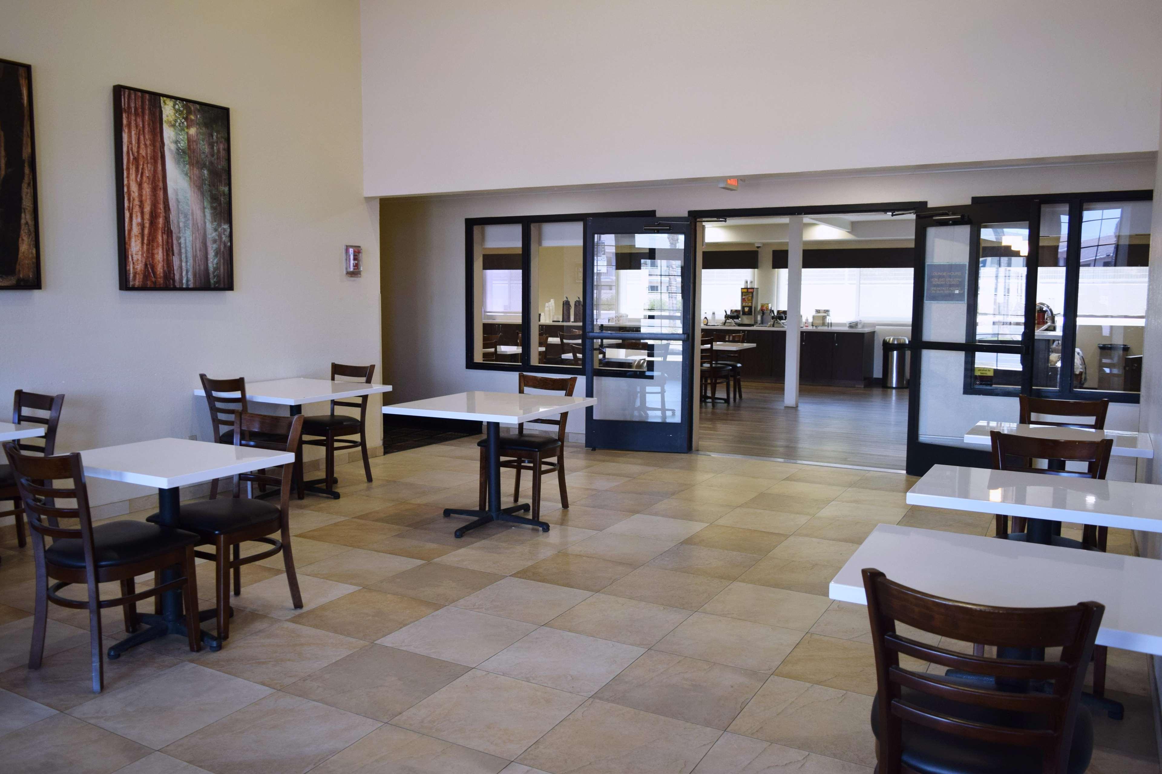 Best Western Town & Country Lodge Tulare Eksteriør bilde