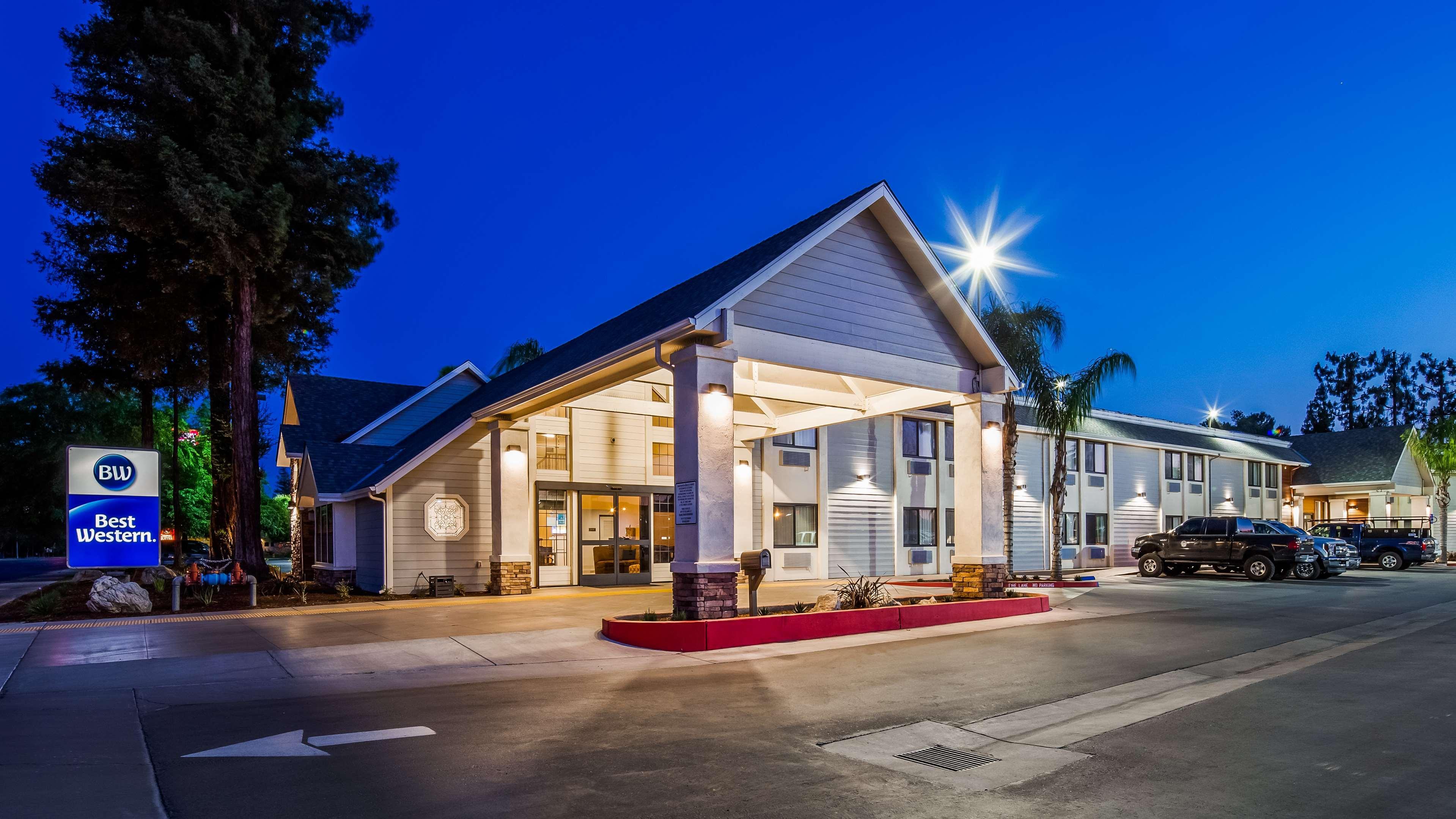 Best Western Town & Country Lodge Tulare Eksteriør bilde