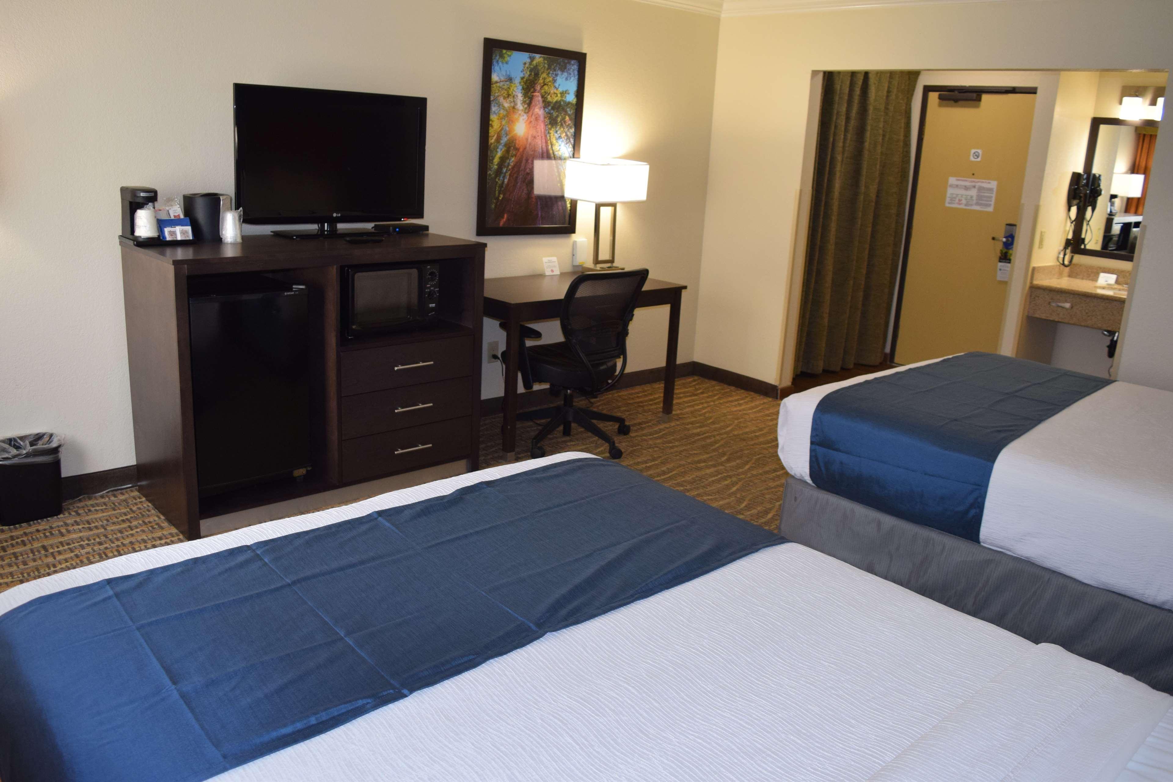 Best Western Town & Country Lodge Tulare Eksteriør bilde