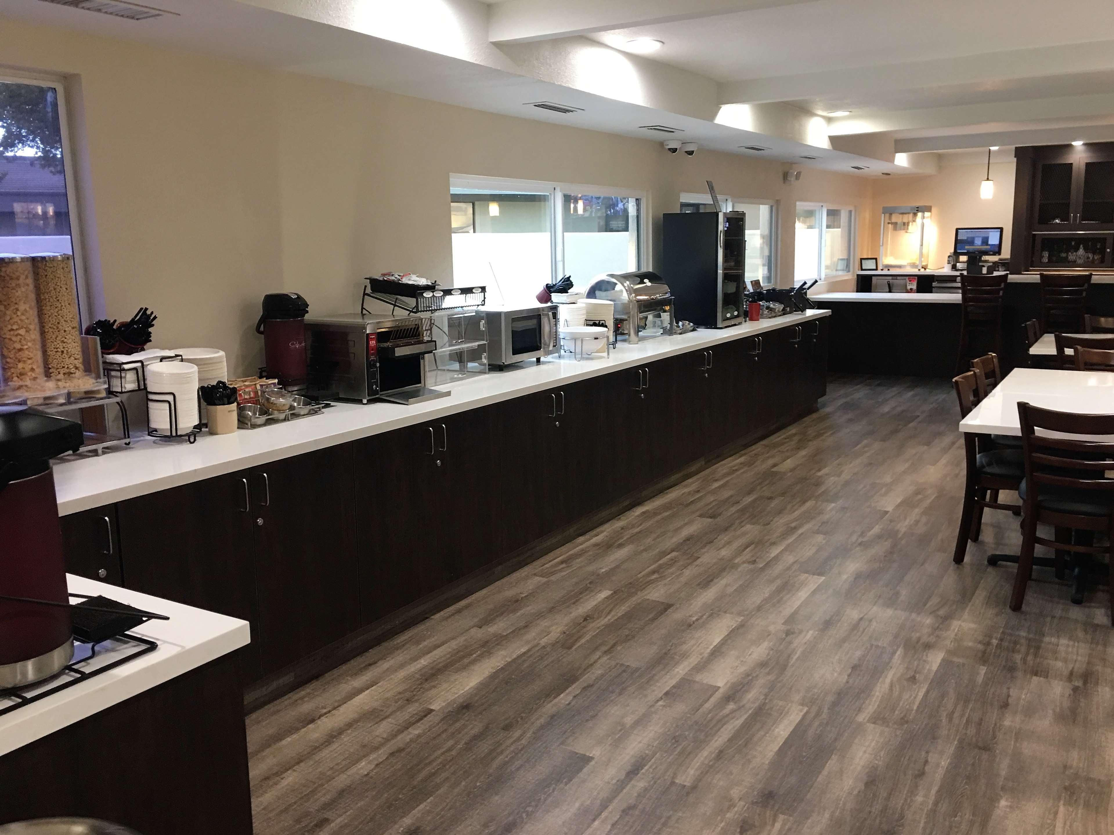 Best Western Town & Country Lodge Tulare Eksteriør bilde