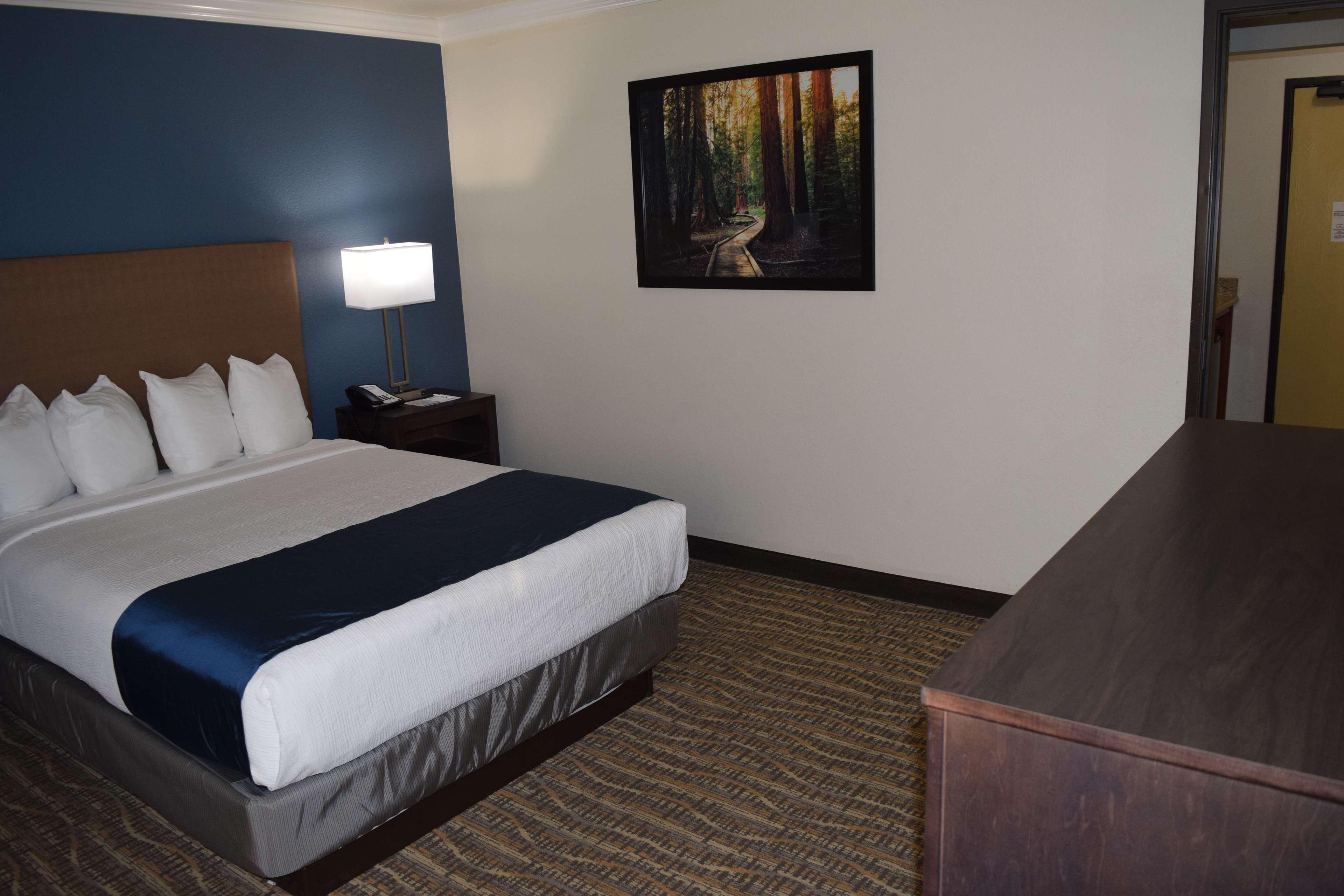 Best Western Town & Country Lodge Tulare Eksteriør bilde